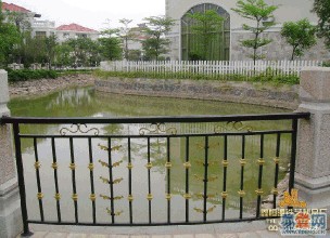 ����Χ��